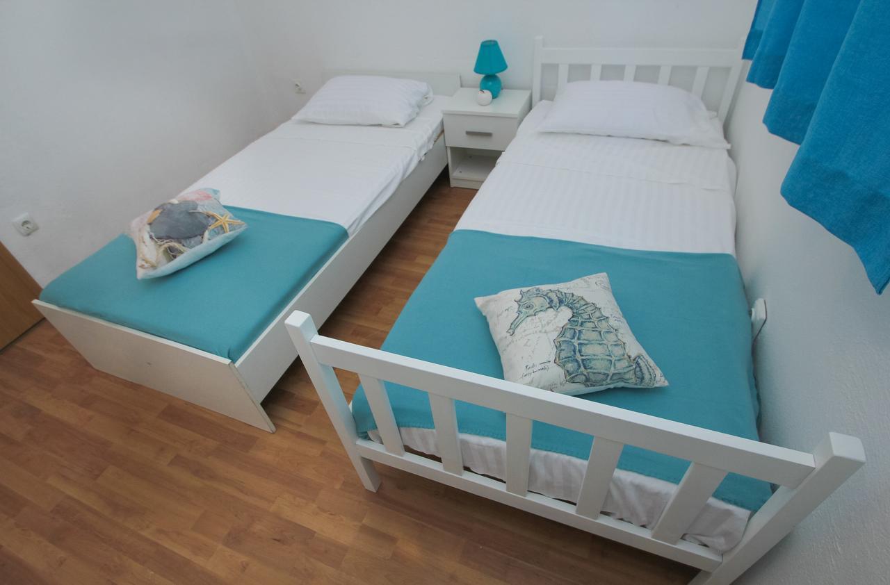 Apartment Afrodita Kaštela エクステリア 写真