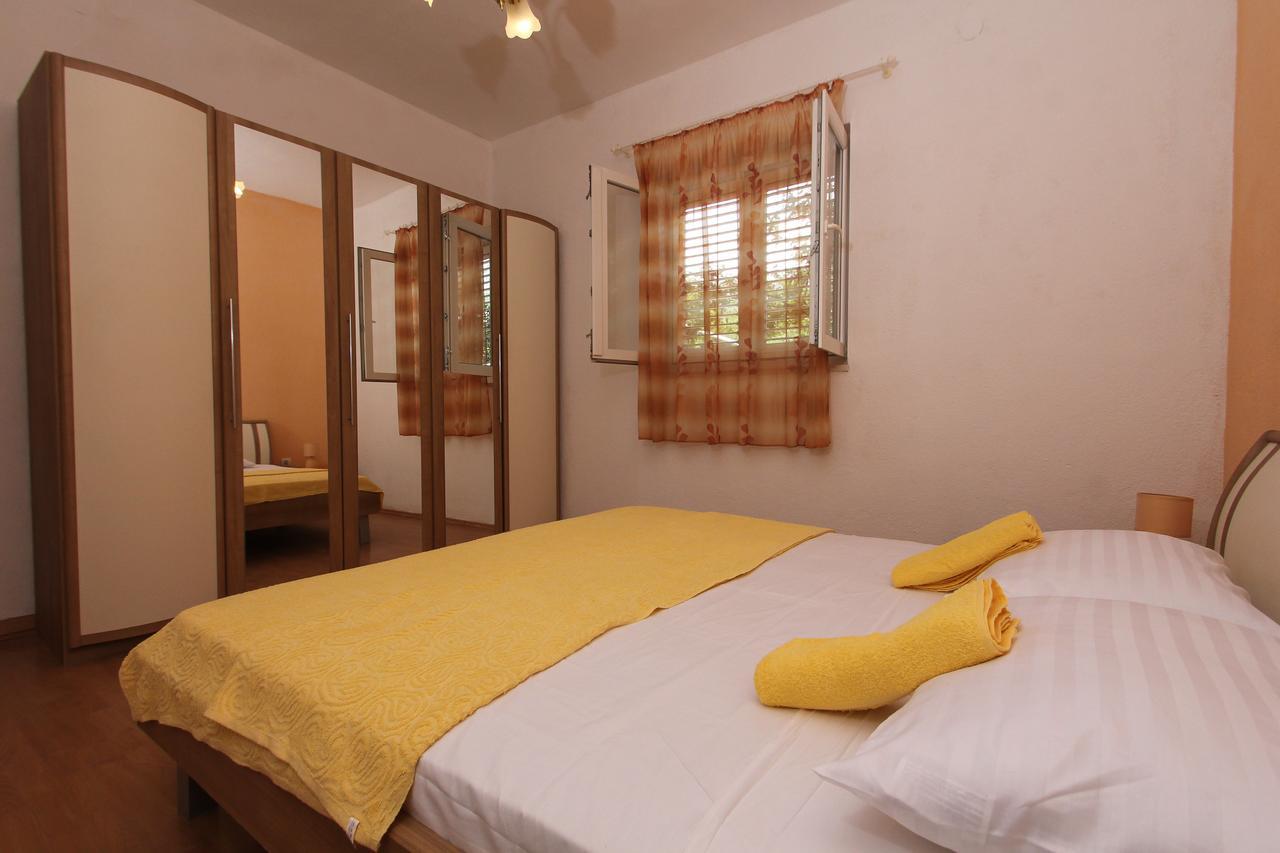 Apartment Afrodita Kaštela エクステリア 写真