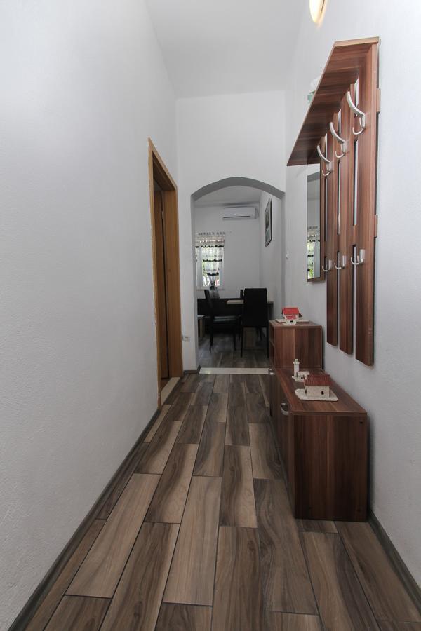 Apartment Afrodita Kaštela エクステリア 写真